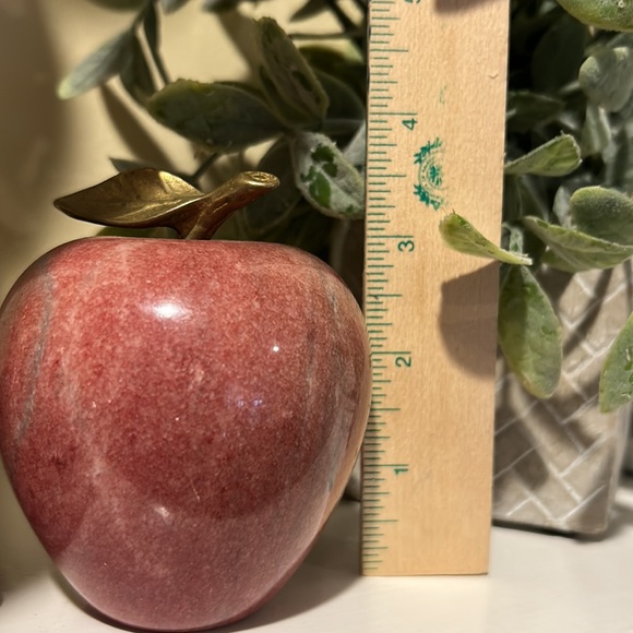 Apple Polished Stone  Paperweight - Picture 10 of 12